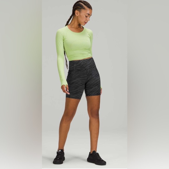 lululemon athletica Pants - Lululemon Fast and Free Short 8"
Le Tigre Camo Deep Coal Multi Like New